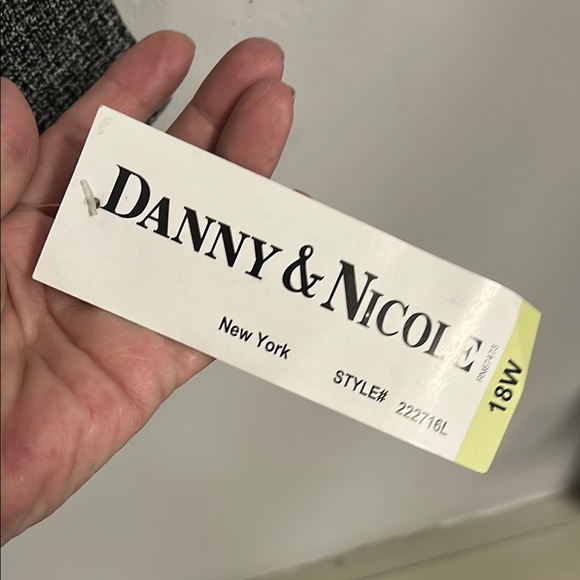 Danny & Nicole Gray Blazer Classic Tailored Style - Picture 3 of 5